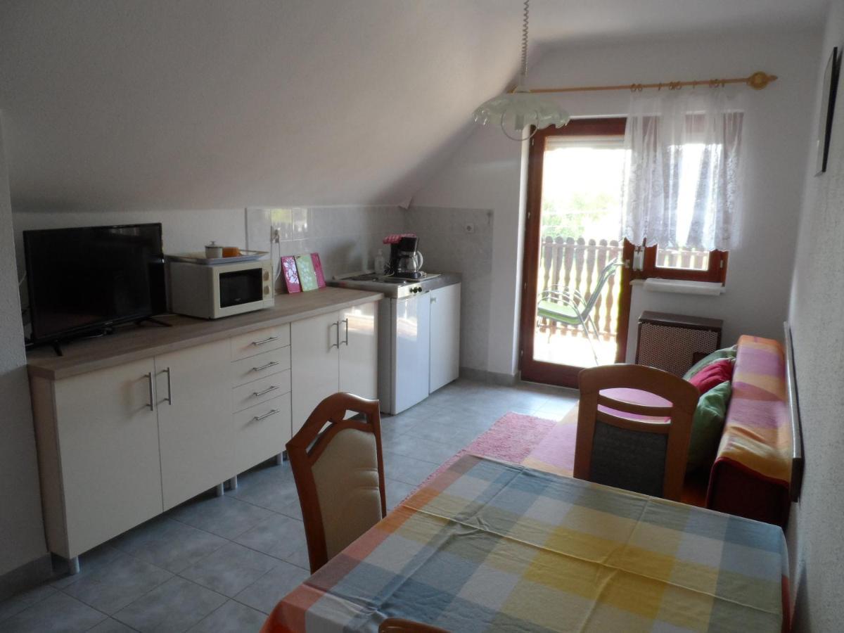 Apartman Berki Heviz Exterior photo